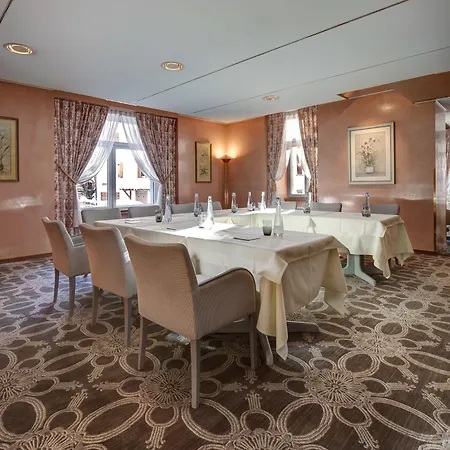 ホテル Les Sources Des Alpes 4*