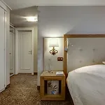 Hotel Les Sources Des Alpes 4*